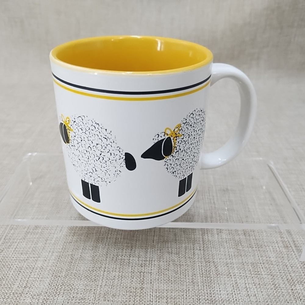Dept 56 Le Mouton Mug Wooly Sheep Lamb Yellow Interior and Bows Vintage 3 1/2"